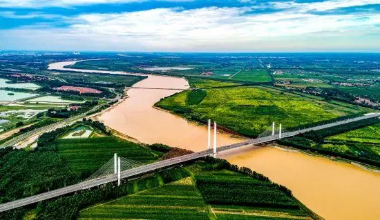 濱州市擬出讓地?zé)岬V業(yè)權(quán)32個 涵蓋供暖、溫泉洗浴、養(yǎng)殖3類應(yīng)用場景-地大熱能